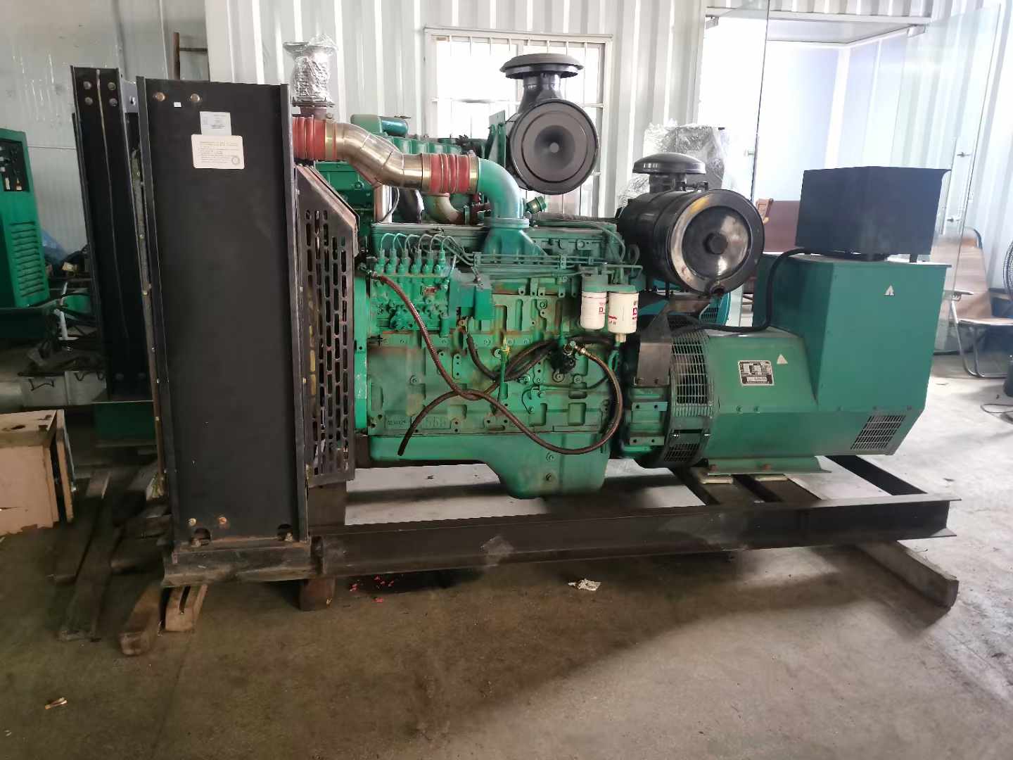 观山湖发电机租赁如何确定电缆的承载电流是否在安全范围内？