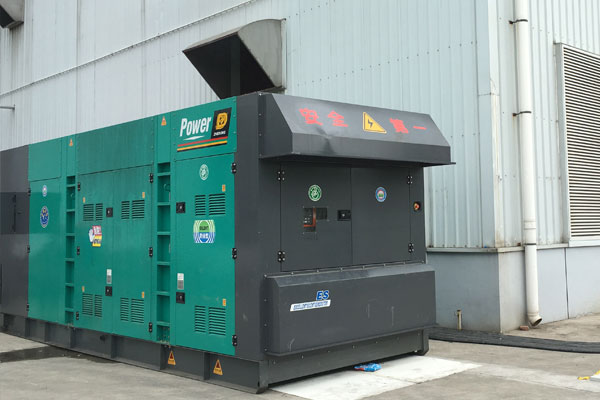 观山湖燃油滤清器的更换流程是怎样的？