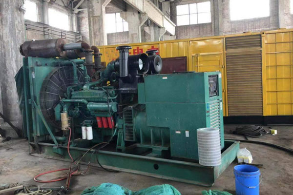 观山湖发电机组的空气滤清器应该如何保养？