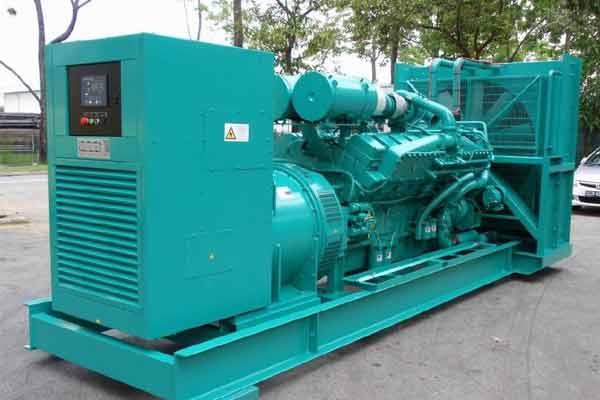 观山湖柴油发电机组电压不稳定怎样维修？