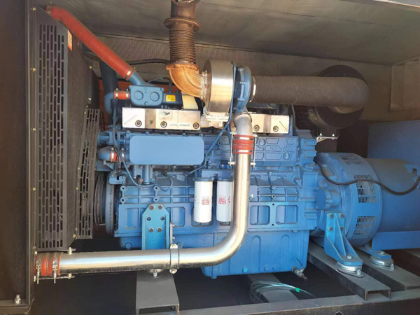 观山湖燃油消耗率与进气温度的具体关系是什么？